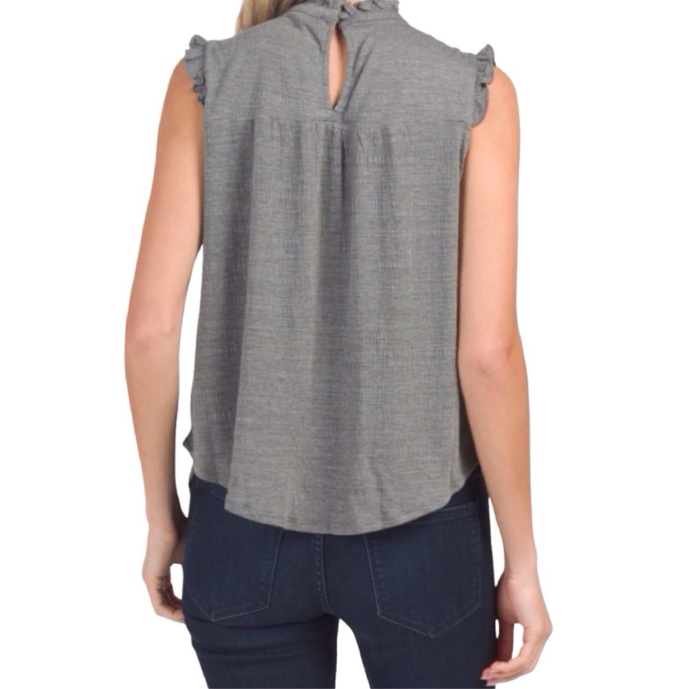 Cable & Gauge Crochet Sleeveless Top (NWT) (Size: Medium) - Picture 2 of 7